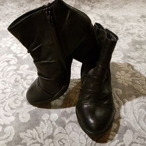 Sofft black leather booties